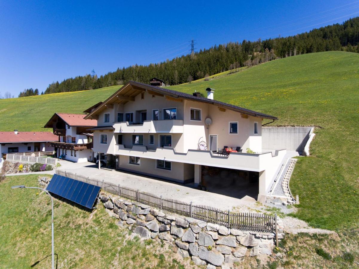 Haus Melanie Apartment แกร์โลสแบร์ก ภายนอก รูปภาพ