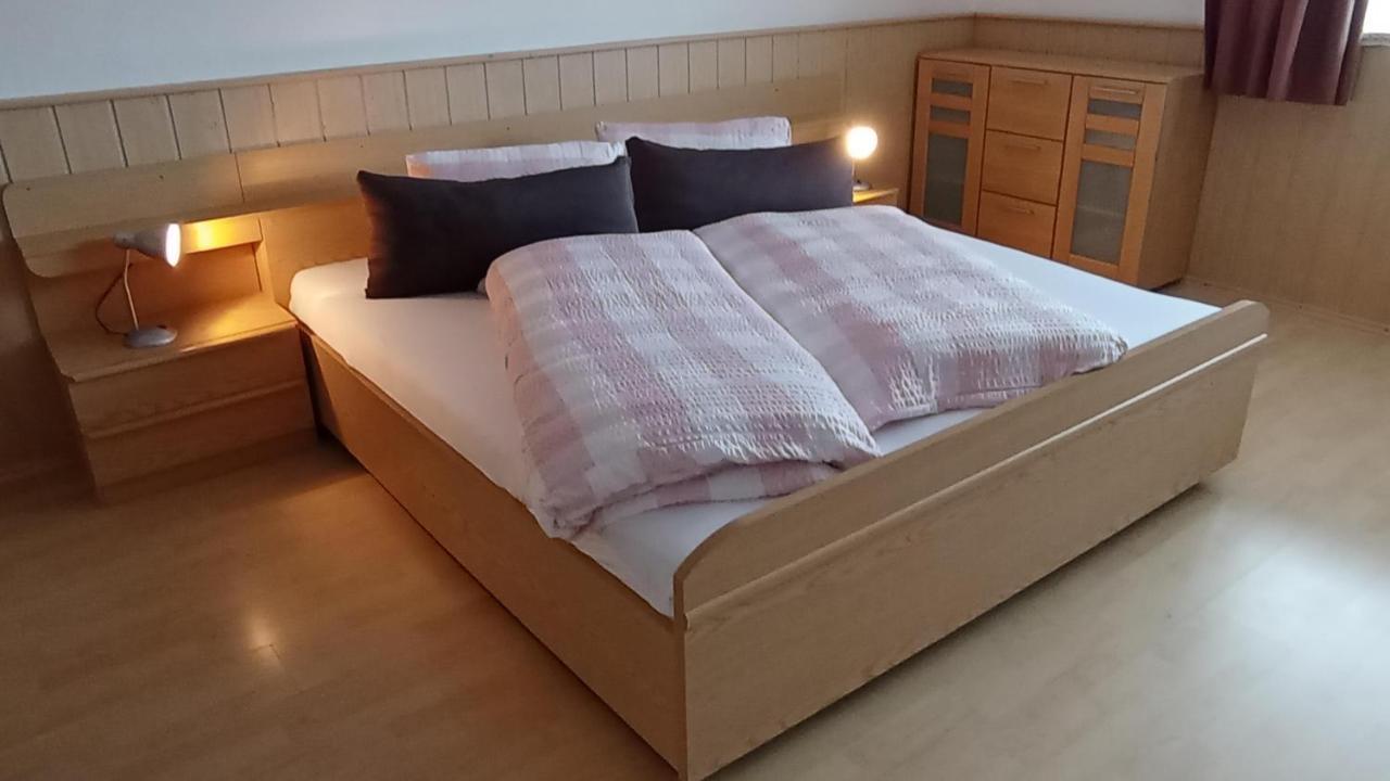 Haus Melanie Apartment แกร์โลสแบร์ก ภายนอก รูปภาพ