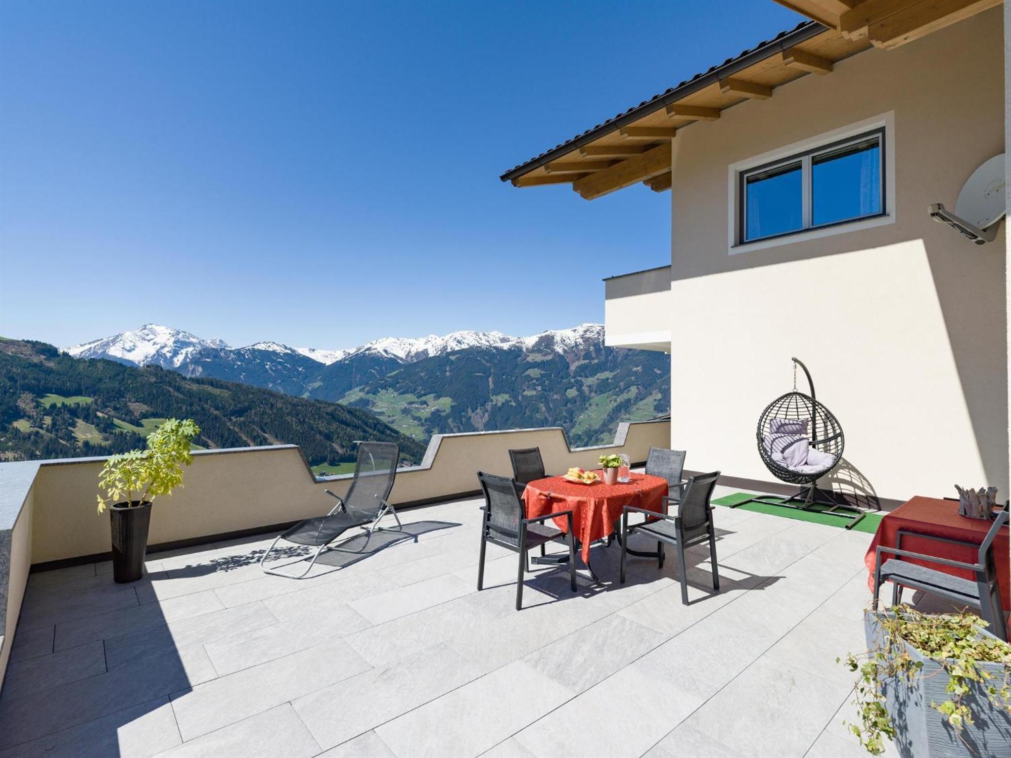 Haus Melanie Apartment แกร์โลสแบร์ก ภายนอก รูปภาพ